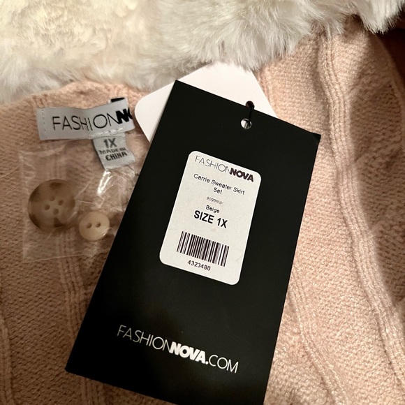 Fashion nova curve Carrie sweater skirt set 1x - Picture 3 of 3